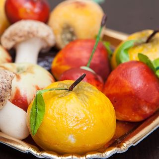 Frutta Martorana in vassoio da 1 kg