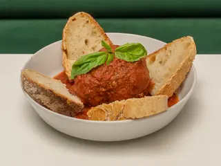 Super polpetta al sugo