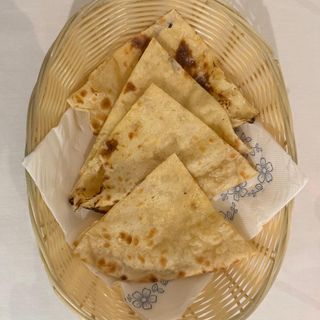 Cheese naan