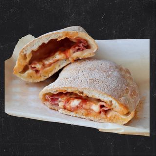 Calzone Piccolo Prosciutto e Mozzarella