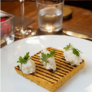 Baccalá Mantecato con polenta rustica