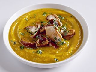 Zucca arrostita al Timo, porcino e porro fritto