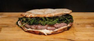 82 Hambro con provola