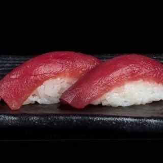 103. Nighiri tonno 2pz