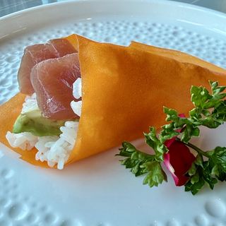 T13. Temaki tonno pasta sfoglia 1pz