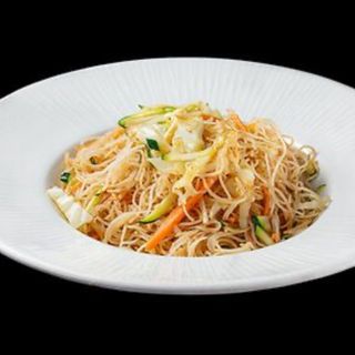 T24. Spaghetti di riso con surino affumicato