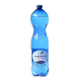 Acqua frizzante grande