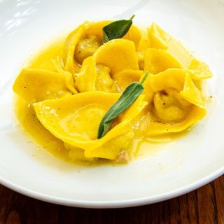 Tortelli di pollo alla cacciatora