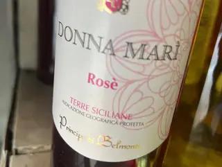 Donna mari rosè