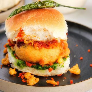 Vada pav