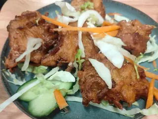 Onion bhajiye