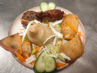 IGH Pakoda Platter Veg