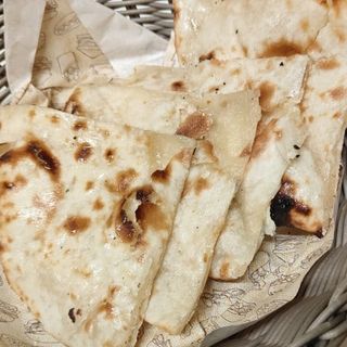 Cheese naan