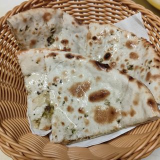 IGH stuffed Naan