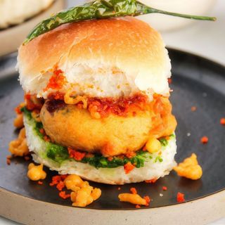 Vada pav