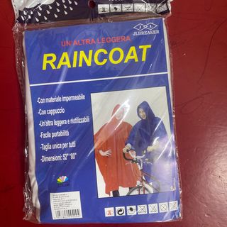 Raincoat (copertura per la pioggia)
