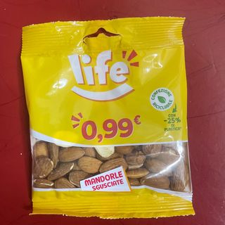 Life mandorle sgusciate