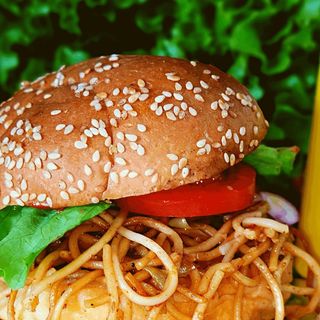 Veg Noodle Burger