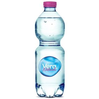 ACQUA NATURALE (la marca può variare)