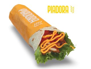 Pollo, pomodoro, lattuga e salsa cheddar