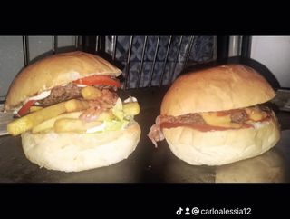 10) hamburger bacon ceddar ketchup maionese