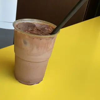 Iced nesquik latte