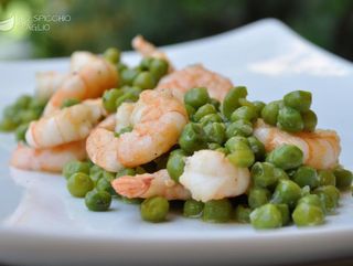 Gamberi con piselli