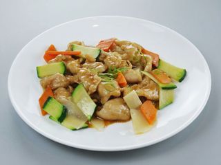 Pollo con verdure miste