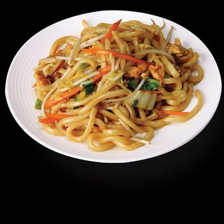 Udon saltati con frutti di mare