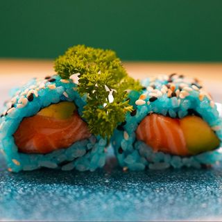 382. BLUE SALMON ROLL (8 pz)