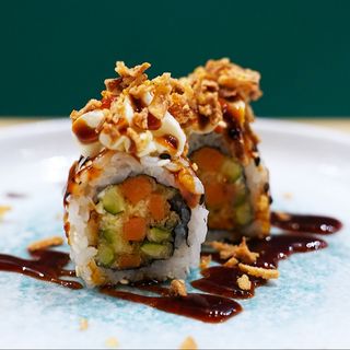 380. TEMPURA ROLL (8 pz)