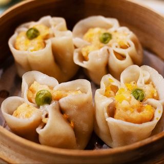 26. RAVIOLI ALLA CANTONESE 广东饺 (4 pz)