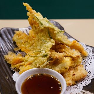 122. TEMPURA MISTA (4 pz)