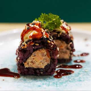 386. BLACK MIURA ROLL (8 pz)