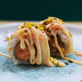358. CRAZY SALMON ROLL (8 pz)