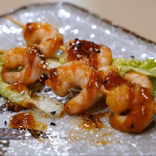 100. SPIEDINI DI GAMBERI (2 pz)