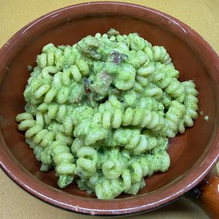 Pasta crema di zucchine e speck