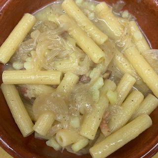 Pasta patate e cipolla