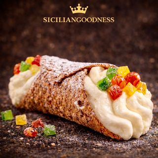 Cannolo Ricotta alla Cassata