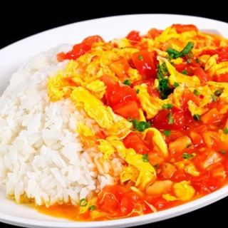 47.RISO E UOVA SALTATO CON POMODORO