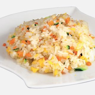 12.RISO SALTATO CON UOVA E VERDURE