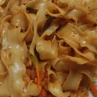 29.SPAGHETTI DAOXIAO SALTATO CON FRUTTI DI MARE E VERDURE