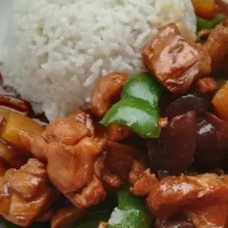 52.RISO BIANCO CON  POLLO E VERDURE