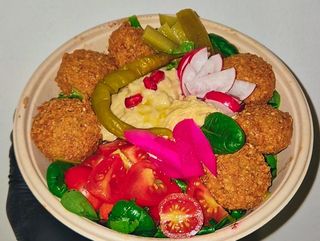 Falafel bowl