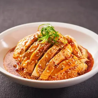 coscia di pollo condito con olio piccante口水鸡