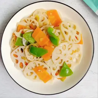 radici di lotto清炒藕片