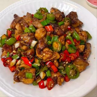 pollo saltato ai peperoni尖椒鸡