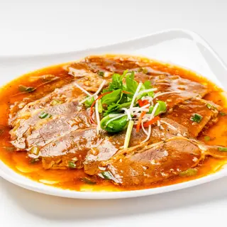 Brisket di manzo saltato alla salsa di soia扒胸口