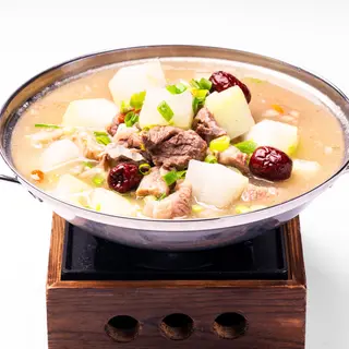 Brodo chiaro di manzo stufato清炖牛肉汤