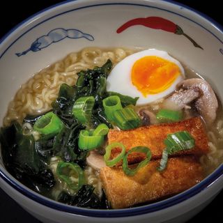 250 Ramen con verdure
